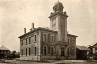 first city hall built in 1903