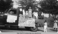 Parade float sponsored by the Sabine Parish Library in Many Louisiana in 1947