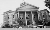 Vernon Parish Courthouse in Leesville Louisiana in the 1930s